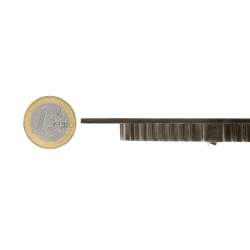 Candeeiro de tecto LED plano de 18 W quadrado em prata.