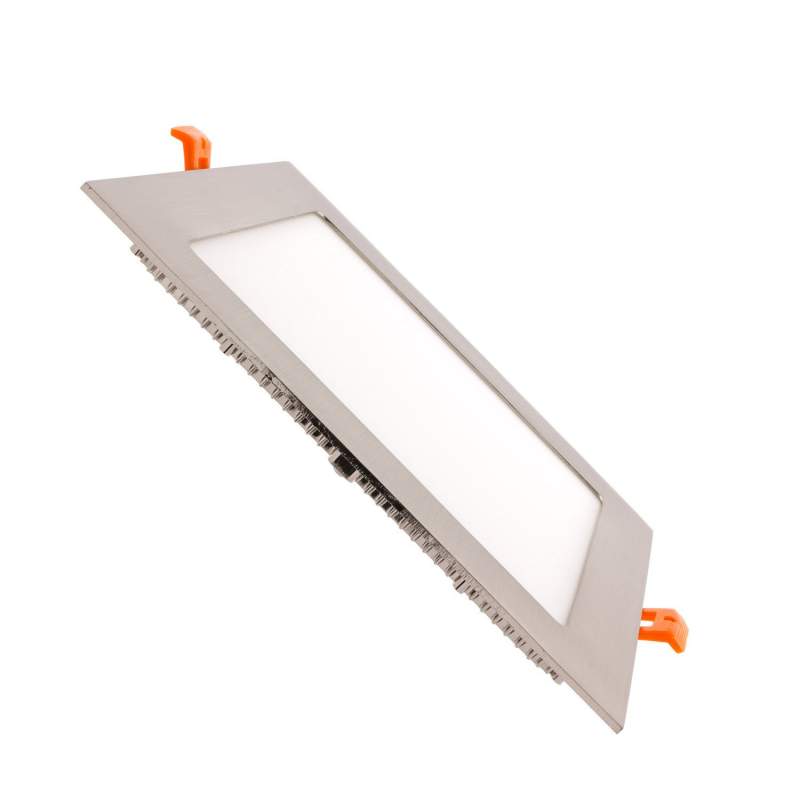 Candeeiro de tecto LED plano de 18 W quadrado em prata.
